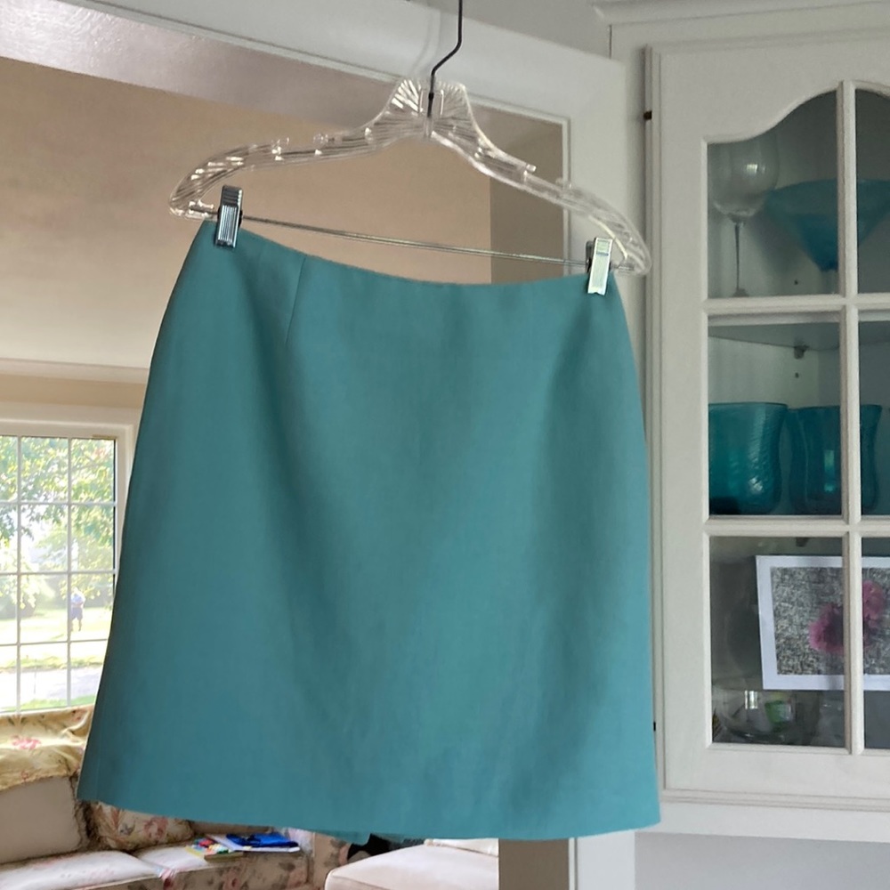 WOMEN’s PETITE SKIRT